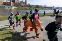 0S4A6299.jpg-Biegowa niedziela w Krakowie. Ulice wróciły do normy po sportowym święcie