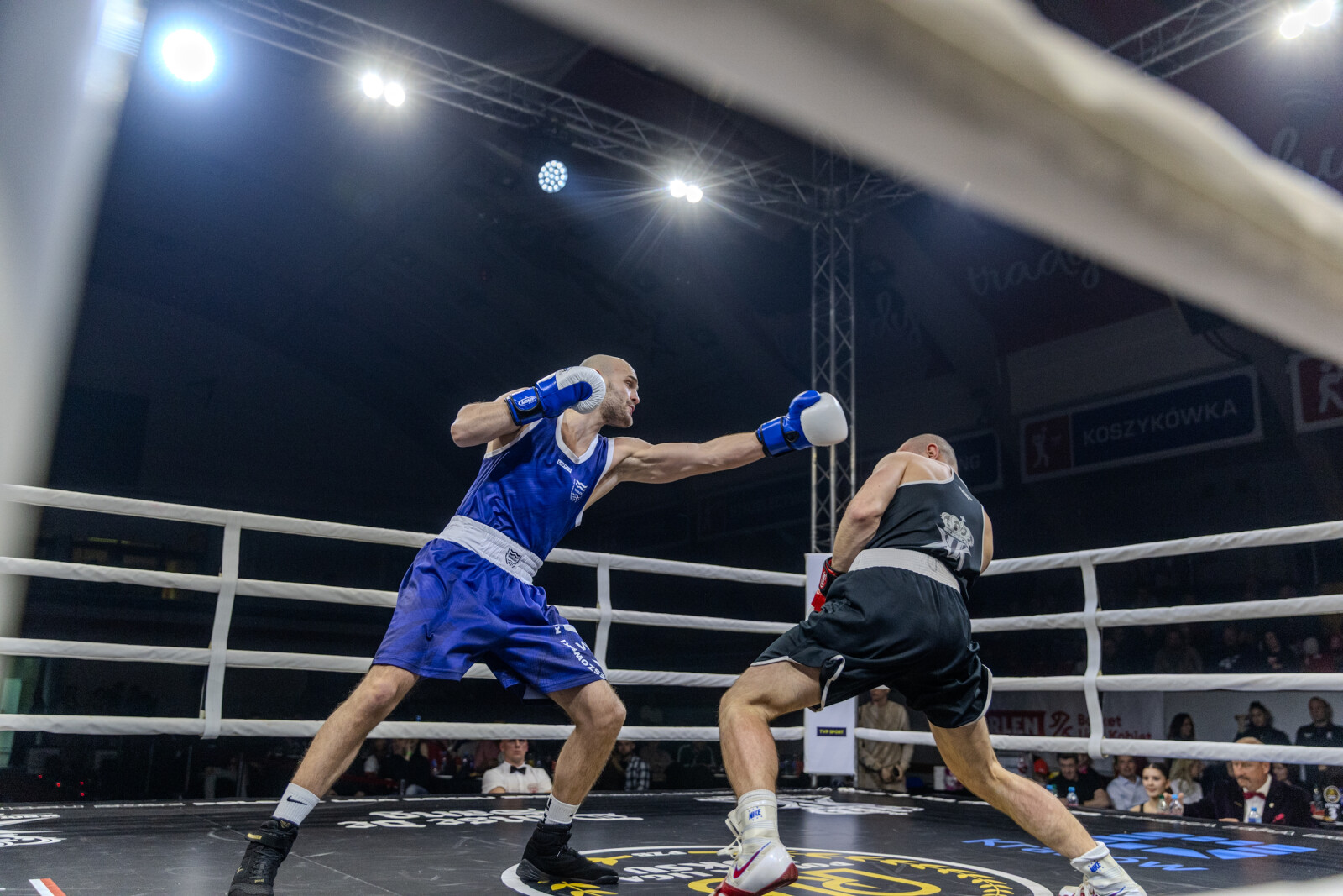 0S4A4969.jpg-Liga Boksu, Kraków, Miszalski  Autor: B. Świerzowski