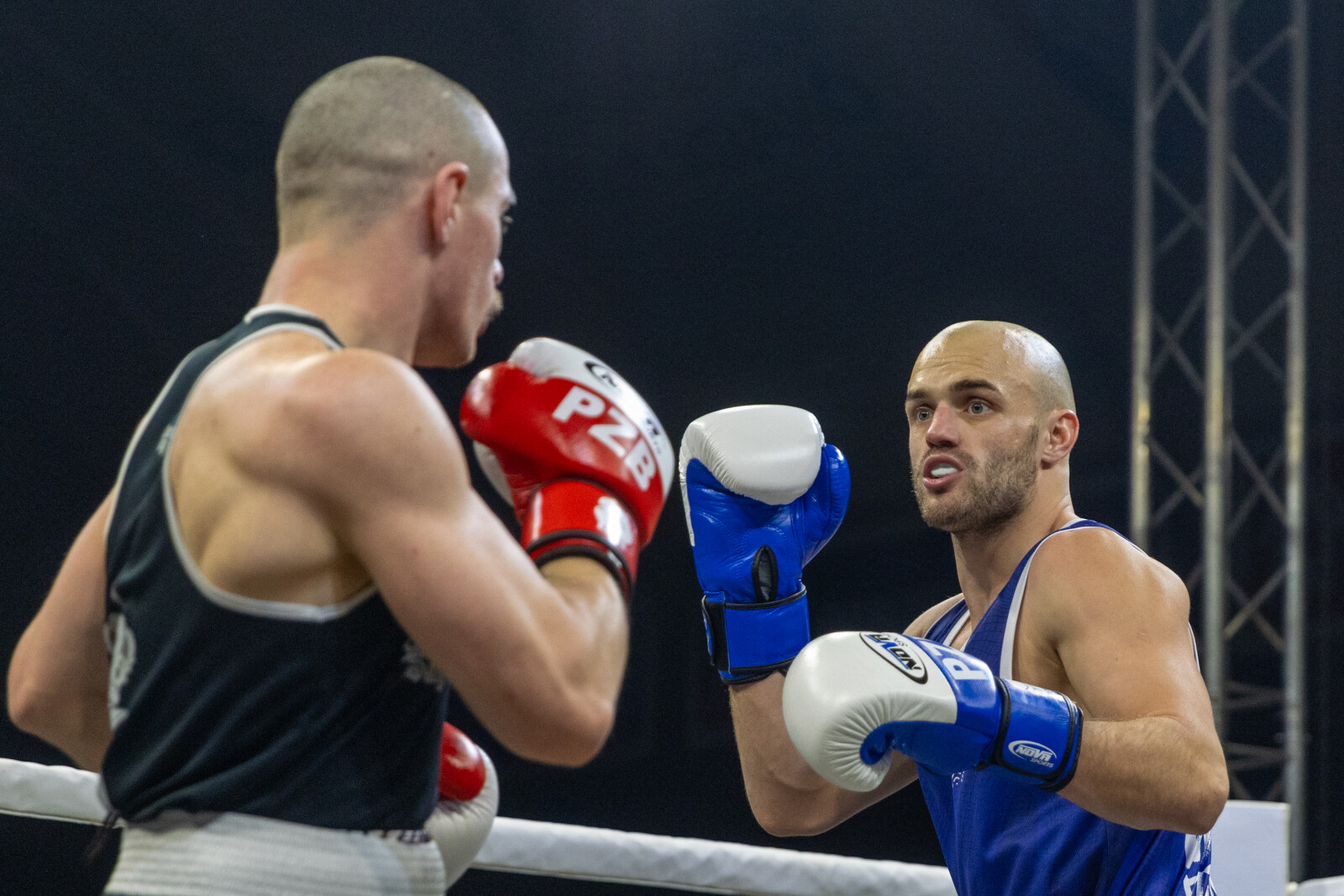 0S4A4975.jpg-Liga Boksu, Kraków, Miszalski  Autor: B. Świerzowski