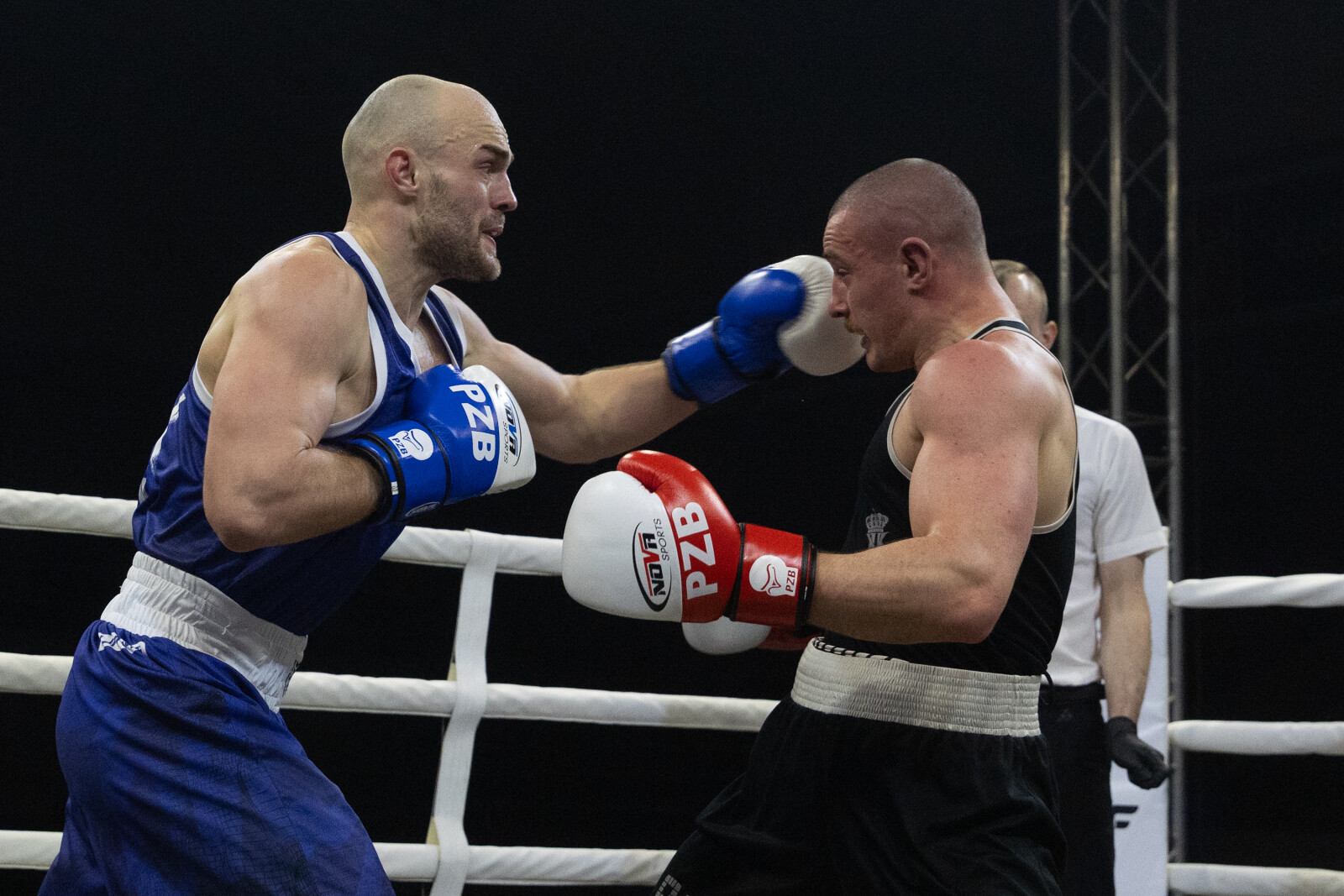 0S4A5055.jpg-Liga Boksu, Kraków, Miszalski  Autor: B. Świerzowski