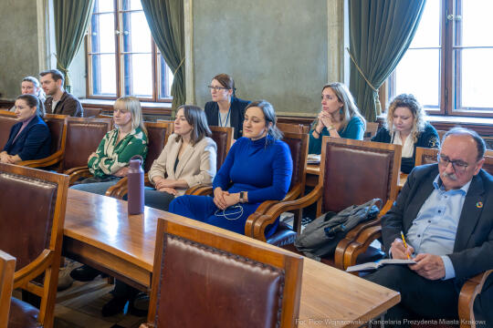 Biznes i miasta na rzecz zrównoważonego rozwoju, Całus, Halska-Pionka, zdjęcia