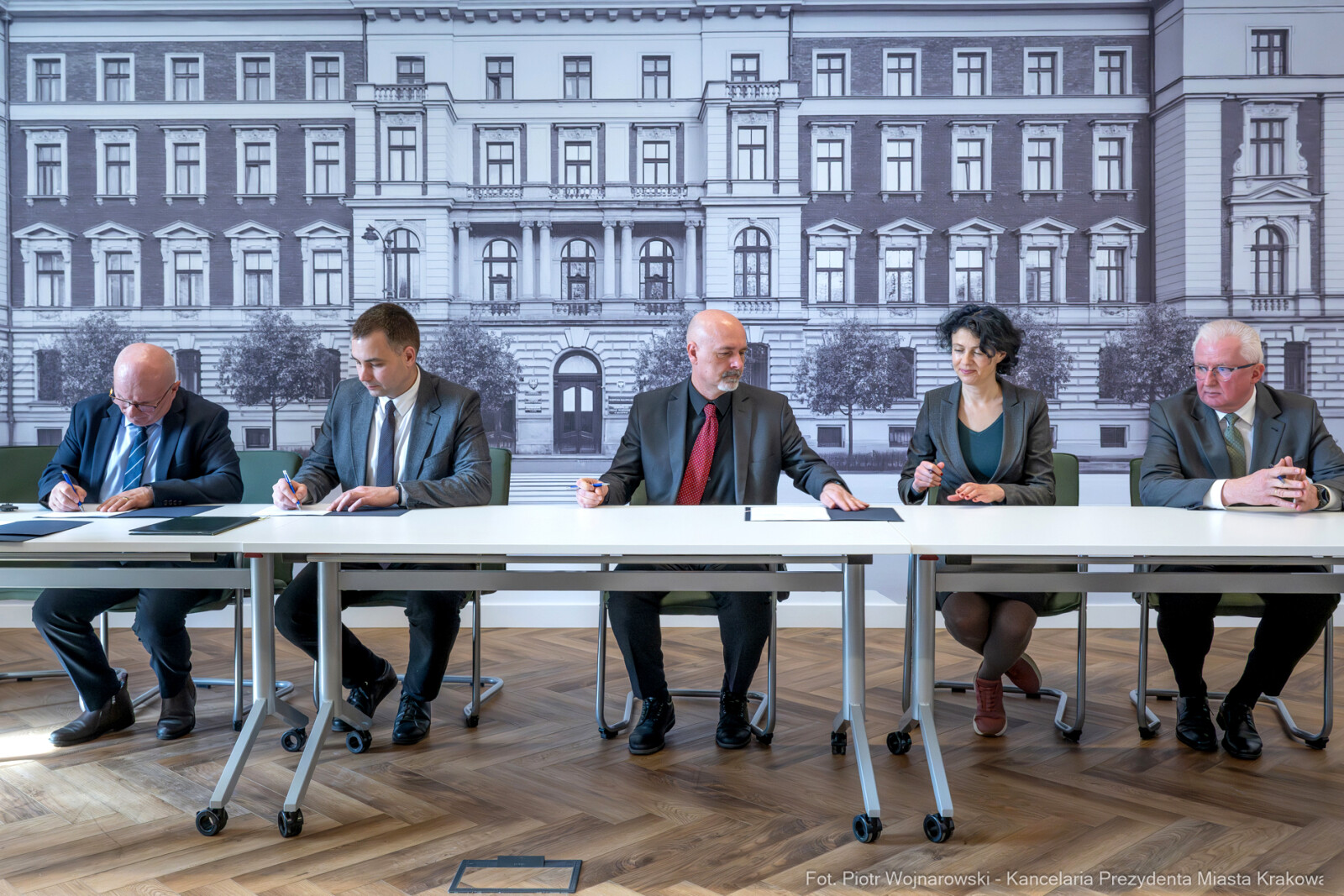 Miszalski, porozumienie, Mądre wioski - przedmieścia w mieście, podpisanie, zdjęcia, wojewoda  Autor: Piotr Wojnarowski