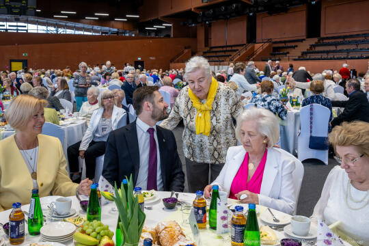 Spotkanie wielkanocne z seniorami w hali 100-lecia KS Cracovia