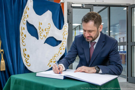 Miszalski, SP 14, Modrzejewska, sztandar, Chamielec, Baładyga, Pogoda-Tota, Murzyn, Pasek, zdjęcia