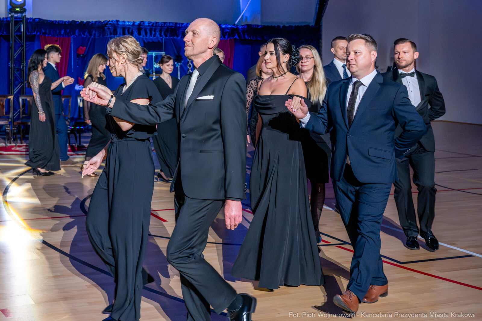 Miszalski, SP 14, Modrzejewska, sztandar, Chamielec, Baładyga, Pogoda-Tota, Murzyn, Pasek, zdjęcia  Autor: Piotr Wojnarowski