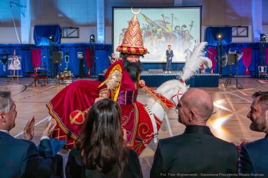 Miszalski, SP 14, Modrzejewska, sztandar, Chamielec, Baładyga, Pogoda-Tota, Murzyn, Pasek, zdjęcia
