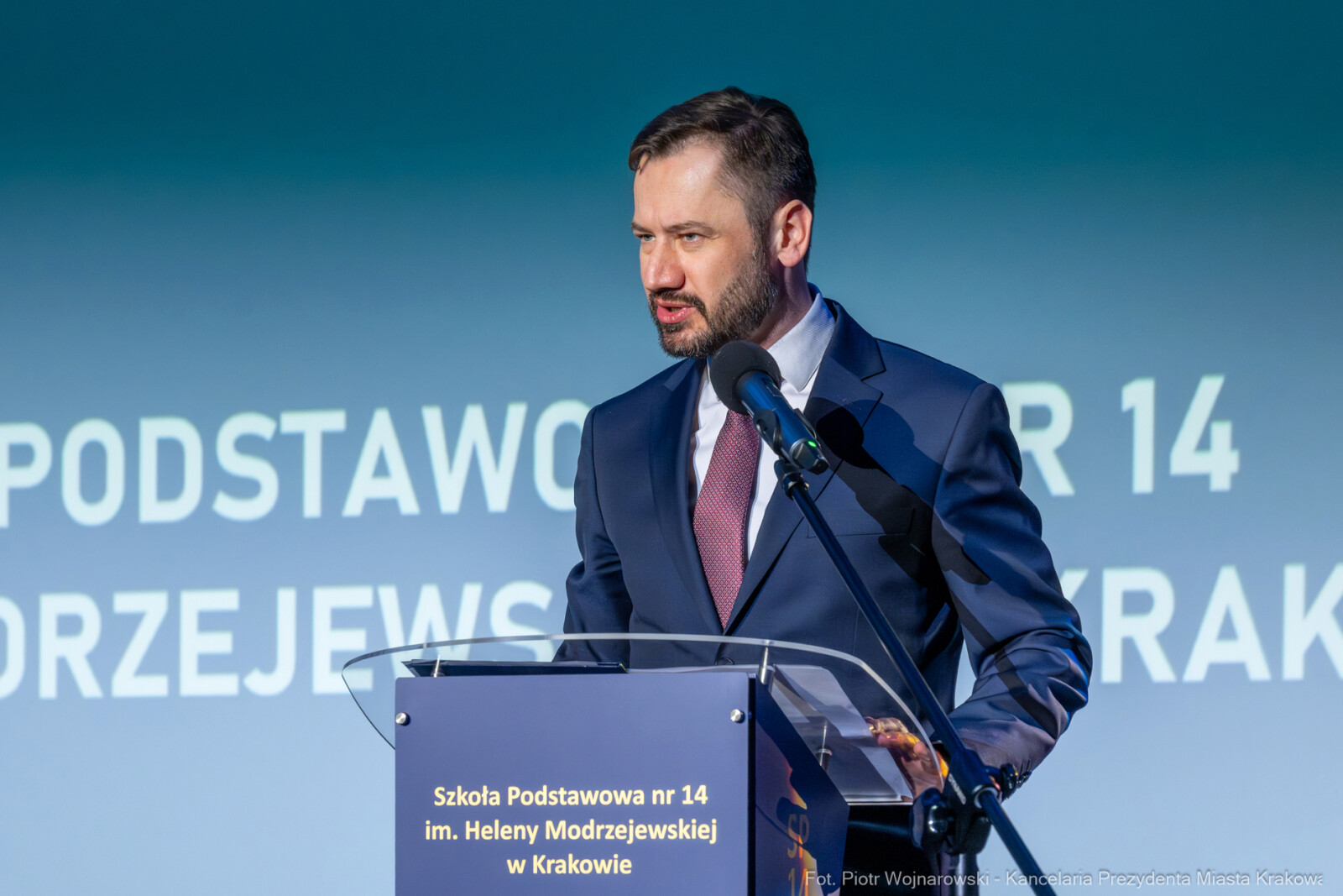 Miszalski, SP 14, Modrzejewska, sztandar, Chamielec, Baładyga, Pogoda-Tota, Murzyn, Pasek, zdjęcia  Autor: Piotr Wojnarowski