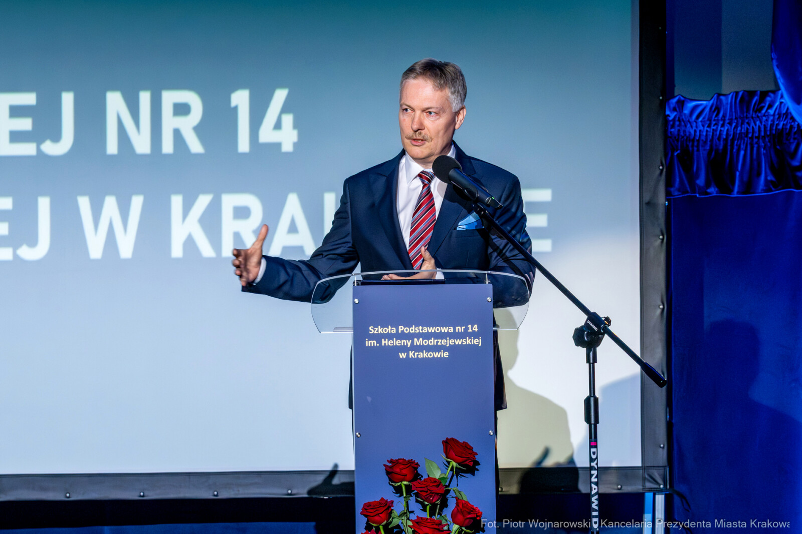 Miszalski, SP 14, Modrzejewska, sztandar, Chamielec, Baładyga, Pogoda-Tota, Murzyn, Pasek, zdjęcia  Autor: Piotr Wojnarowski