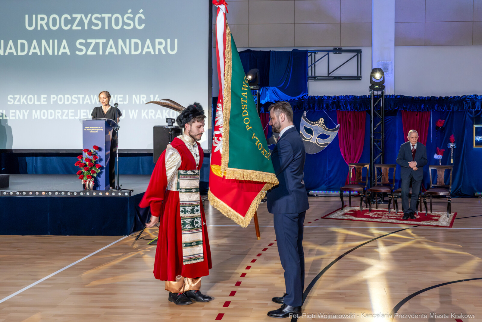 Miszalski, SP 14, Modrzejewska, sztandar, Chamielec, Baładyga, Pogoda-Tota, Murzyn, Pasek, zdjęcia  Autor: Piotr Wojnarowski