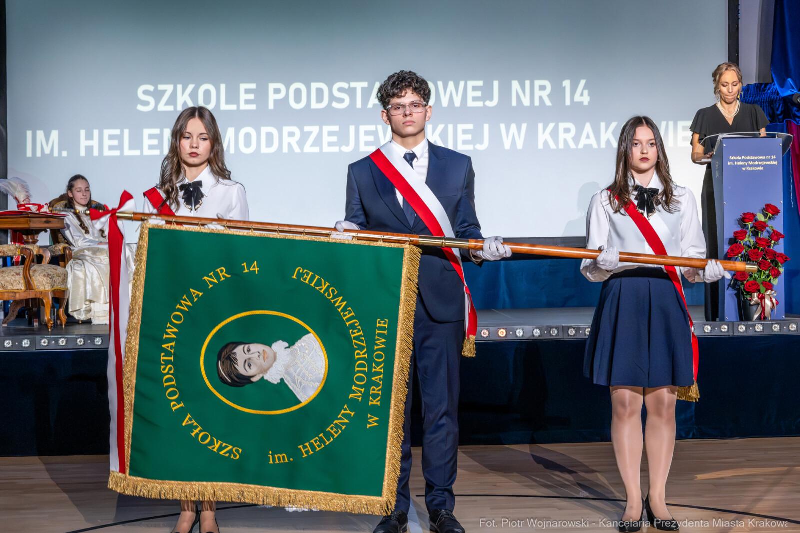 Miszalski, SP 14, Modrzejewska, sztandar, Chamielec, Baładyga, Pogoda-Tota, Murzyn, Pasek, zdjęcia  Autor: Piotr Wojnarowski