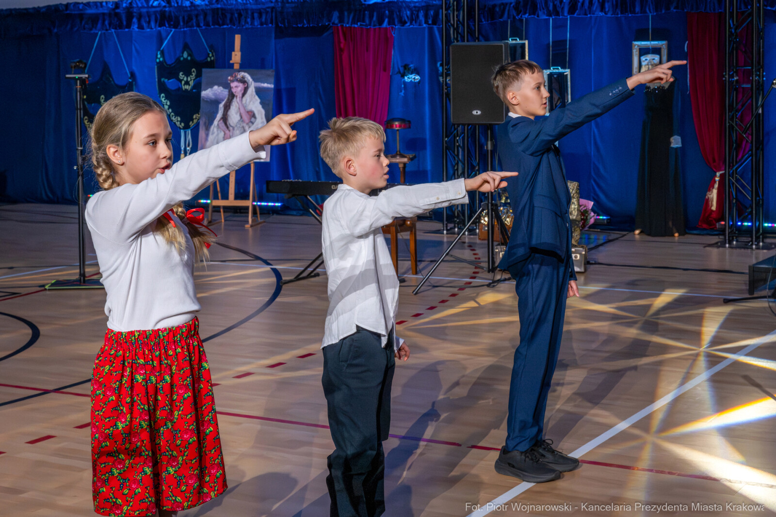 Miszalski, SP 14, Modrzejewska, sztandar, Chamielec, Baładyga, Pogoda-Tota, Murzyn, Pasek, zdjęcia  Autor: Piotr Wojnarowski