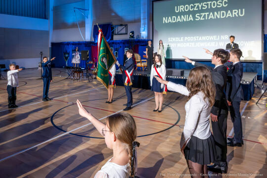 Miszalski, SP 14, Modrzejewska, sztandar, Chamielec, Baładyga, Pogoda-Tota, Murzyn, Pasek, zdjęcia