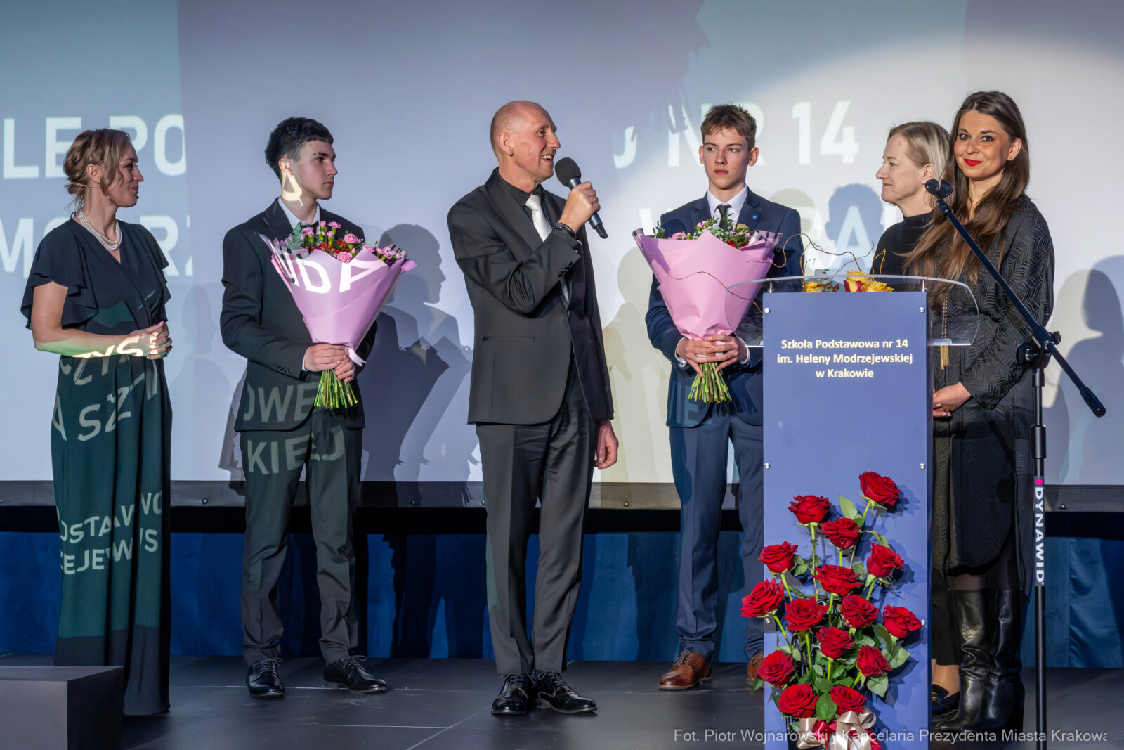 Miszalski, SP 14, Modrzejewska, sztandar, Chamielec, Baładyga, Pogoda-Tota, Murzyn, Pasek, zdjęcia  Autor: Piotr Wojnarowski