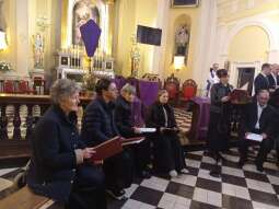 ZGqpHMG8.jpg-Inscenizacja Drogi Krzyżowej w naszym Domu.