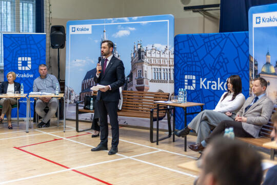 0S4A9155.jpg-IV LO, Ławka Dialogu, Miszalski