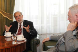 Nowy Ambasador Republiki Iraku Assad Sultan Abogulal składa pierwszą wizytę w Krakowie