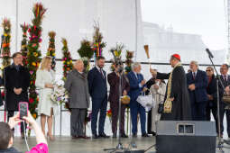 0S4A3200.jpg-Wielkanocne święcenie pokarmów i życzenia na Rynku Głównym