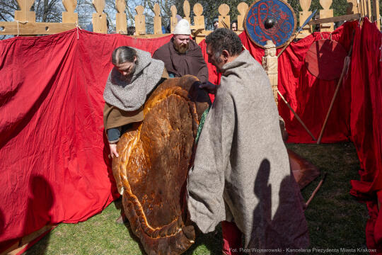 Miszalski, Rękawka, Kopiec Krakusa, kołacz, obrzęd, zdjęcia