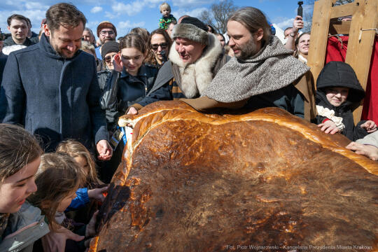 Miszalski, Rękawka, Kopiec Krakusa, kołacz, obrzęd, zdjęcia