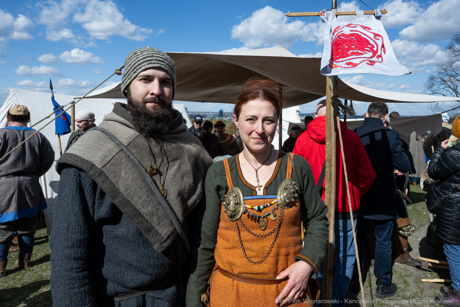 Miszalski, Rękawka, Kopiec Krakusa, kołacz, obrzęd, zdjęcia  Autor: Piotr Wojnarowski