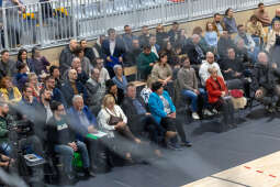 0S4A5503.jpg-Za nami „ławka dialogu” na Osiedlu Złocień