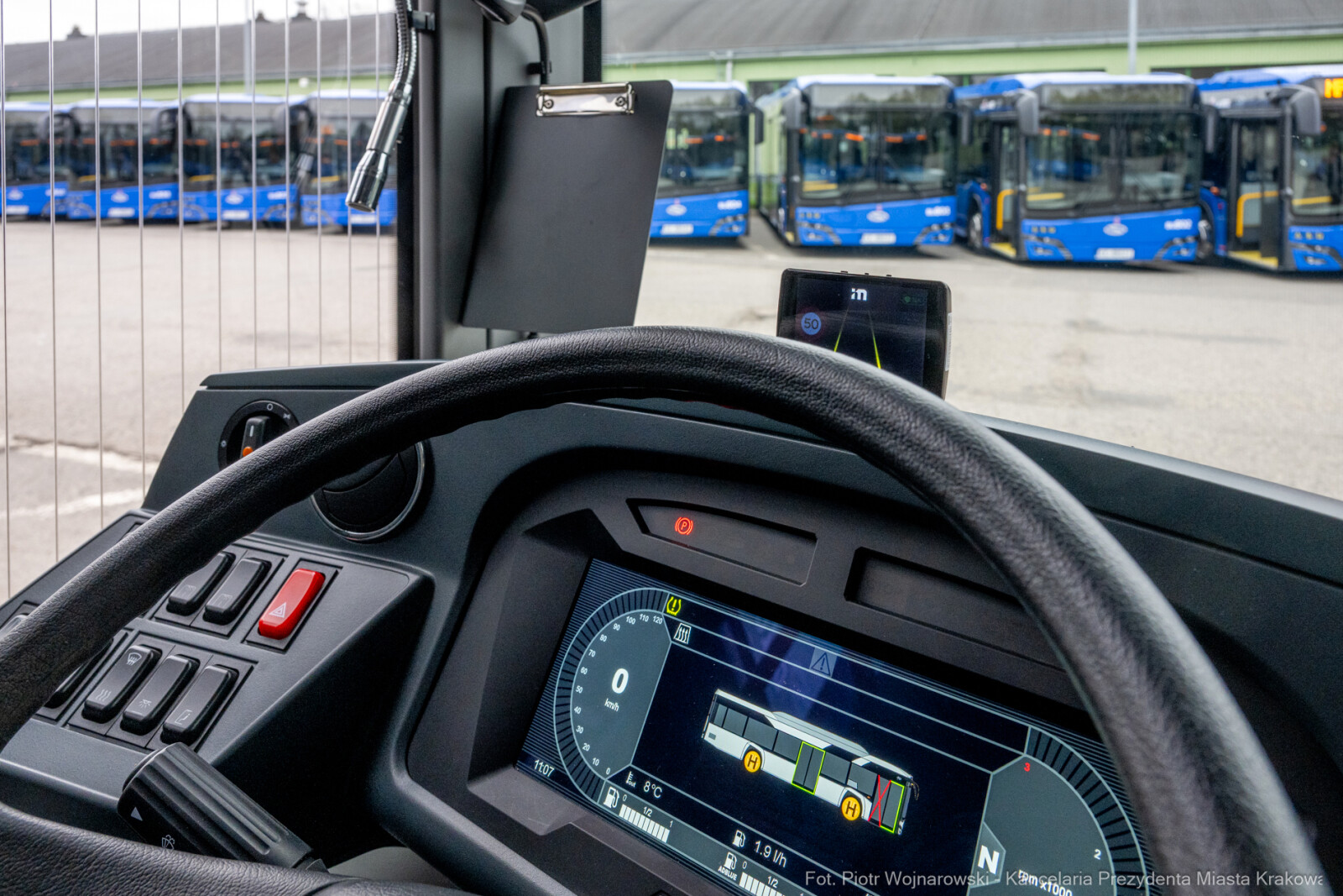 PW_733_ 038_fot. Piotr Wojnarowski.jpg-Miszalski, MPK, przekazanie, autobusy, Solaris, zdjęc  Autor: Piotr Wojnarowski