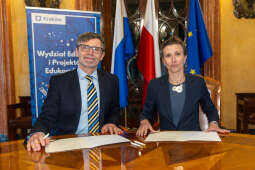 BŚ_UMK_20260408_0S4A5740.jpg-Krakowska edukacja zmienia się ze wsparciem Google