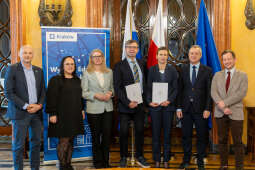 BŚ_UMK_20260408_0S4A5772.jpg-Krakowska edukacja zmienia się ze wsparciem Google