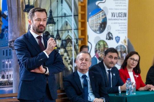 0S4A5915.jpg-Ławka Dialogu XV LO, Miszalski