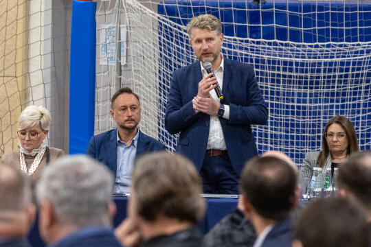 0S4A5441.jpg-Ławka Dialogu, Osiedle Złocień, Miszalski