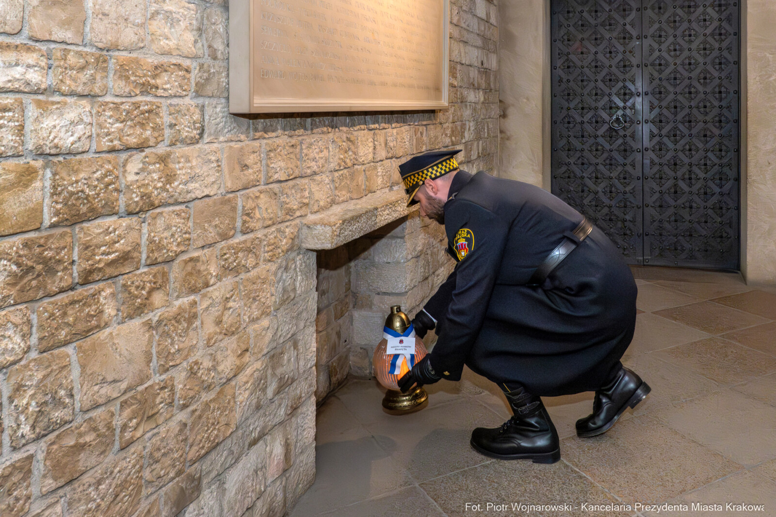 katastrofa smoleńska, Wawel, rocznica, krypta, ceremonia, zdjęcia  Autor: Piotr Wojnarowski