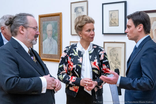 Pałac Sztuki, wystawa, Marian Ruzamski, Sztuka pamięci, Kosek, Brandes, zdjęcia