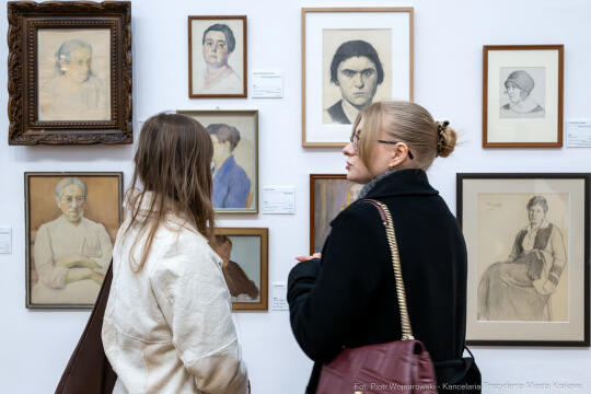 Pałac Sztuki, wystawa, Marian Ruzamski, Sztuka pamięci, Kosek, Brandes, zdjęcia