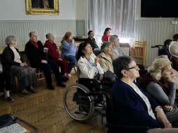 iWxq46wI.jpg-Szkockie klimaty, czyli ciekawa prelekcja  w naszym Domu.