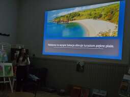 mW0TDOzK.jpg-Szkockie klimaty, czyli ciekawa prelekcja  w naszym Domu.