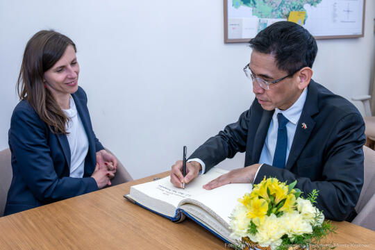 PW_735_ 006_fot. Piotr Wojnarowski.jpg-Klaman, Sira Swangsilpa, ambasador, Tajlandia, zdjęcia