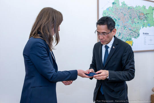 PW_735_ 008_fot. Piotr Wojnarowski.jpg-Klaman, Sira Swangsilpa, ambasador, Tajlandia, zdjęcia