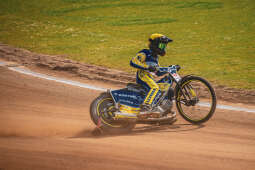 IMG_1360.jpg-Remis na inaugurację sezonu. Speedway Kraków dostarczył kibicom wielkich emocji