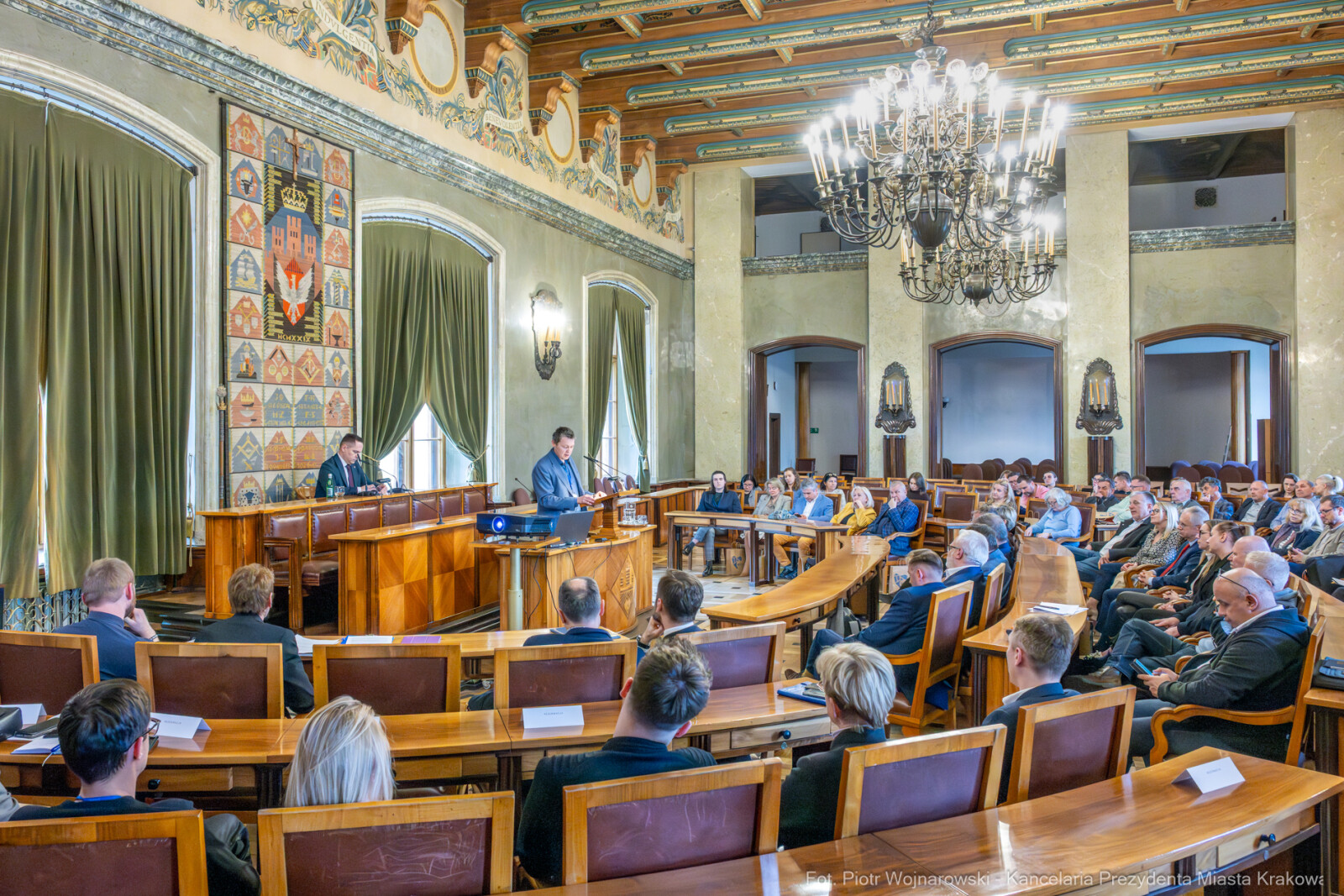 742_ 001_fot. Piotr Wojnarowski.jpg-Miszalski, Kosek, spółdzielnie, zarządcy, dialog, zdjęcia  Autor: Piotr Wojnarowski