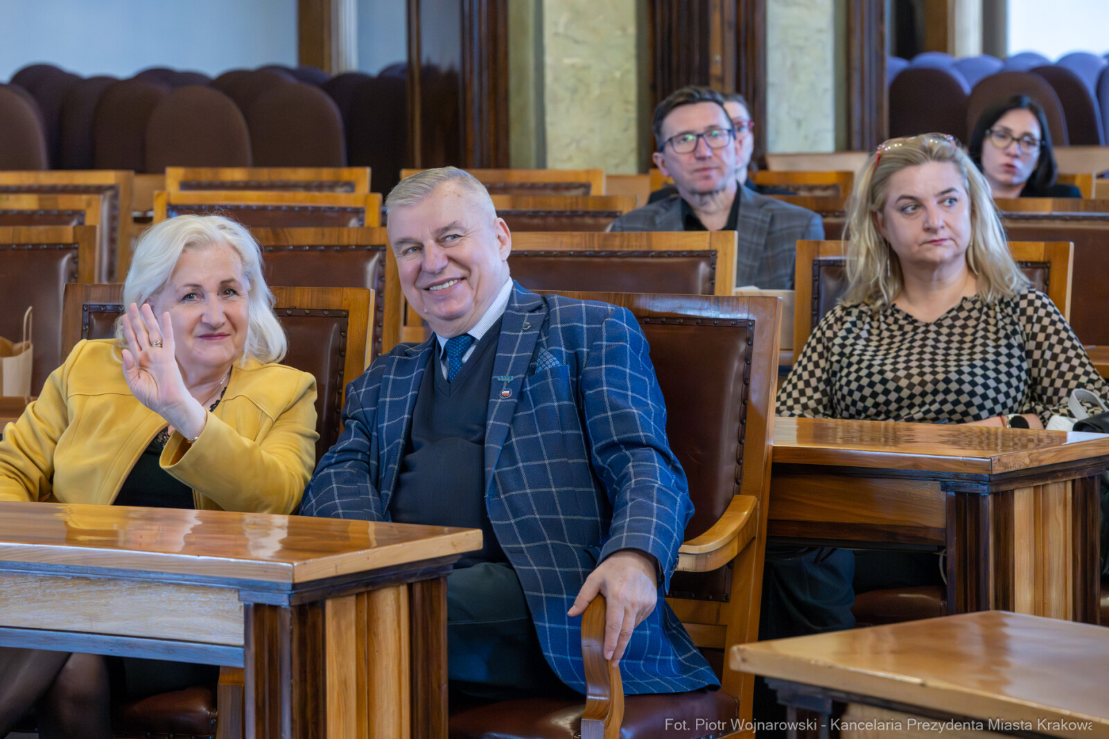 742_ 005_fot. Piotr Wojnarowski.jpg-Miszalski, Kosek, spółdzielnie, zarządcy, dialog, zdjęcia  Autor: Piotr Wojnarowski