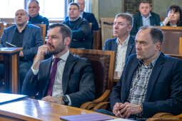 742_ 014_fot. Piotr Wojnarowski.jpg-Miszalski, Kosek, spółdzielnie, zarządcy, dialog, zdjęcia