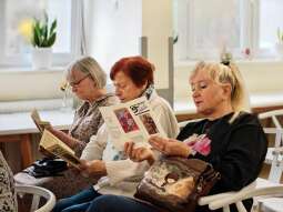 IMG20260415094336.jpg-Kolejny udany wernisaż w DPS na Praskiej 25.