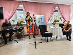 IMG20260415101815.jpg-Kolejny udany wernisaż w DPS na Praskiej 25.