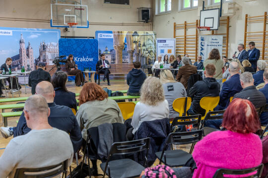 0S4A0477.jpg-Ławka Dialogu, Os. Albertyńskie, Miszalski, Sęk, zdjęcia