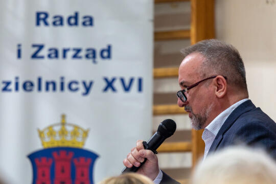 0S4A0511.jpg-Ławka Dialogu, Os. Albertyńskie, Miszalski, Sęk, zdjęcia