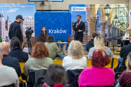 0S4A0591.jpg-Ławka Dialogu, Os. Albertyńskie, Miszalski, Sęk, zdjęcia