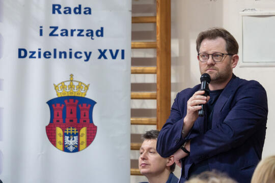 0S4A0646.jpg-Ławka Dialogu, Os. Albertyńskie, Miszalski, Sęk, zdjęcia