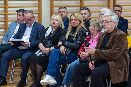 0S4A0656.jpg-Ławka Dialogu, Os. Albertyńskie, Miszalski, Sęk, zdjęcia