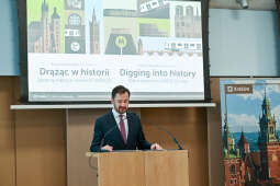 BŚ_UMK_20260416_UMK_2892.jpg_copy