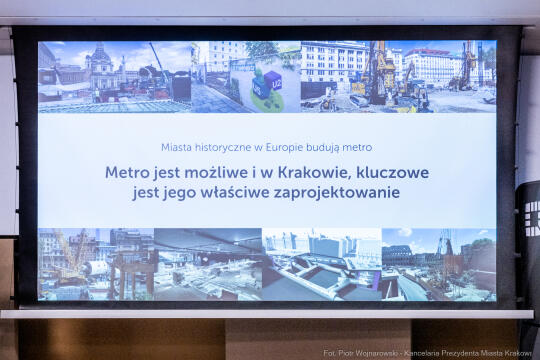 743_ 001_fot. Piotr Wojnarowski.jpg-Miszalski, Mazur, metro, konferencja, UNESCO, zdjęcia